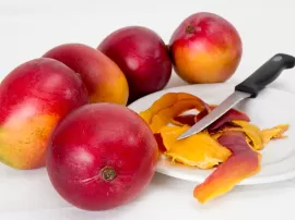 Beneficios de consumo de mango con piel para una experiencia deliciosa